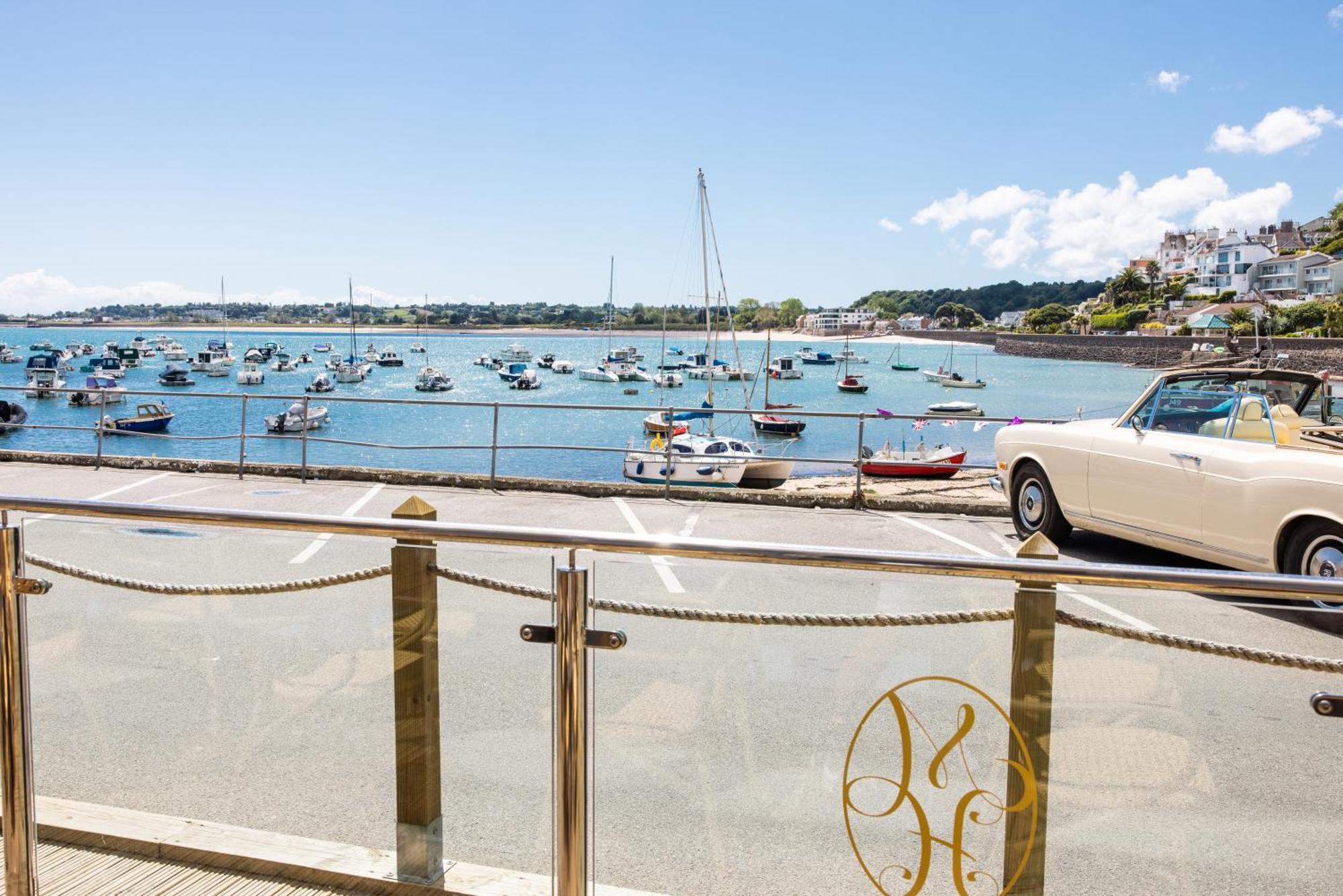 The Moorings Hotel & Restaurant Gorey Exterior photo